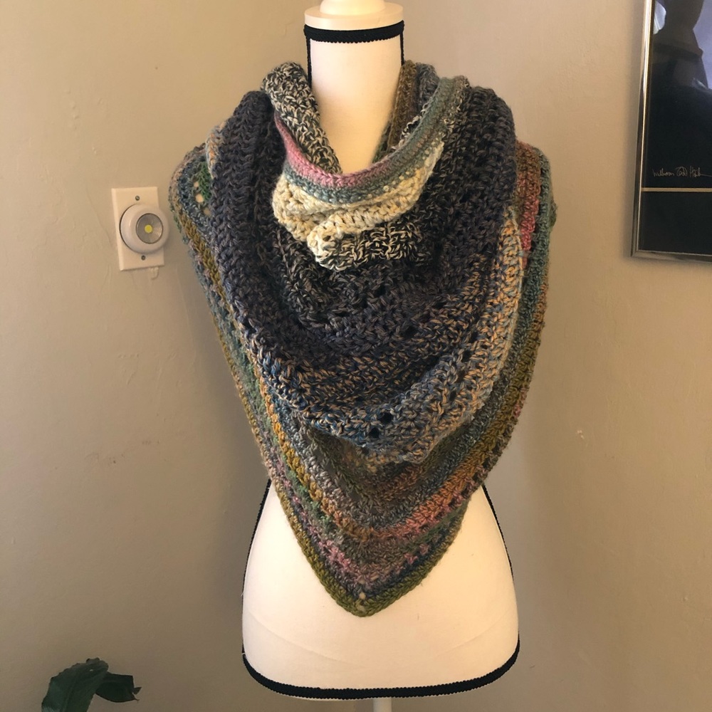 GARDEN SHAWL
